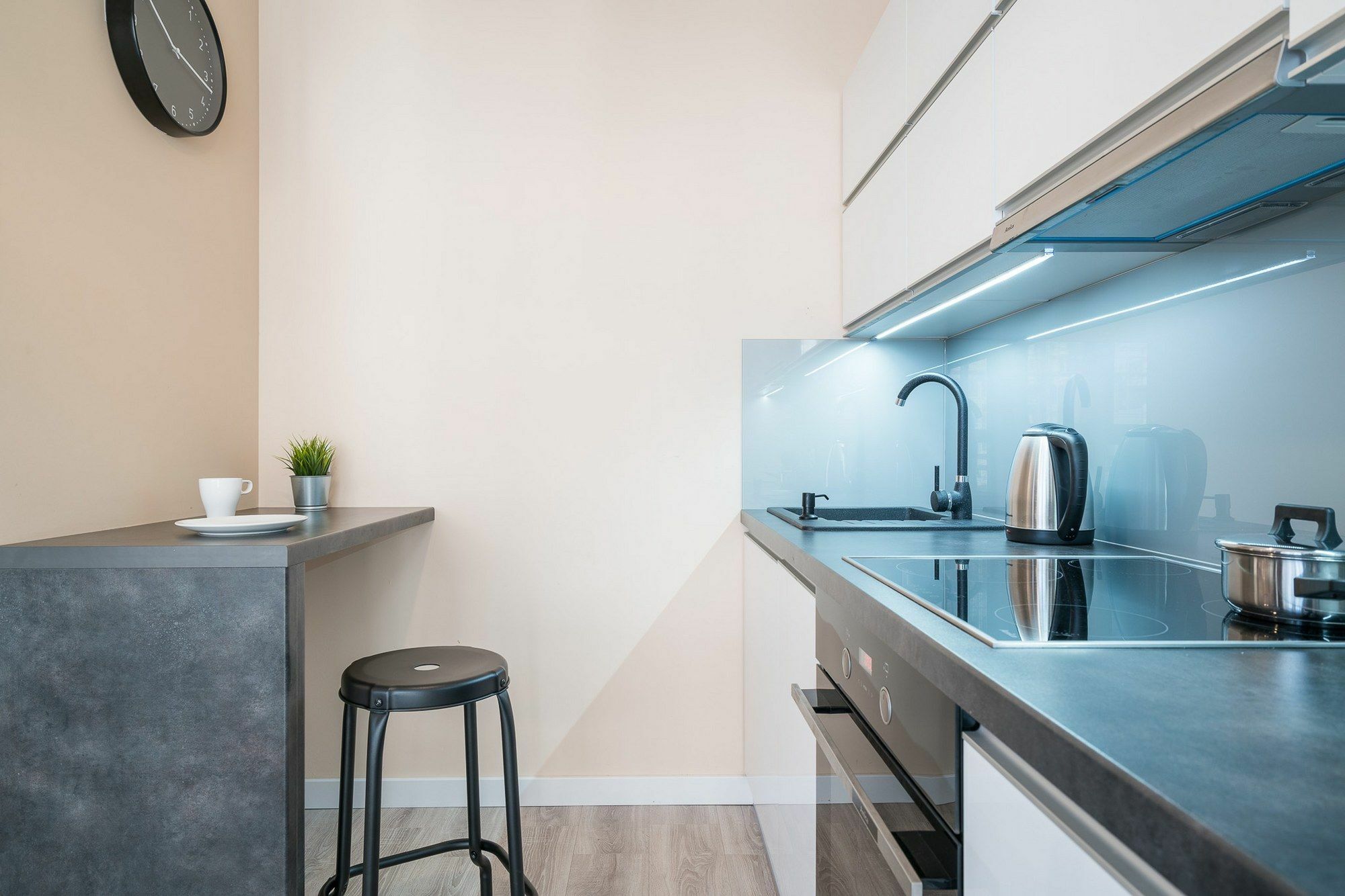 RentPlanet - Odra Tower Appartement Wrocław Buitenkant foto